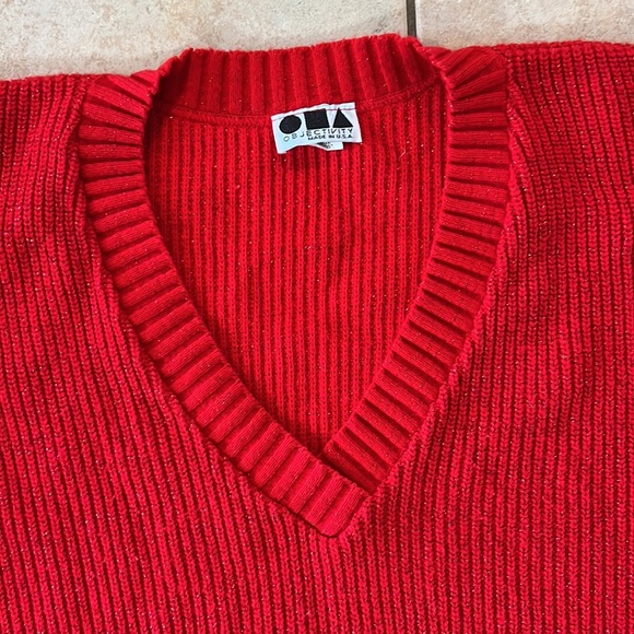 Vintage 90s Made in USA Objectivity Red V-neck Sweater, Sz Large - Picture 3 of 8